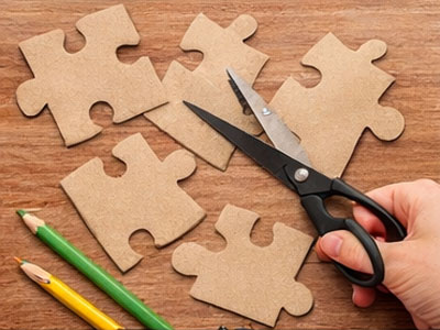 Puzzle Piece Friendship Frame step 1: Prepare the Puzzle Pieces