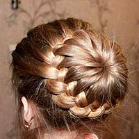 The twisted bun hairstyle guide